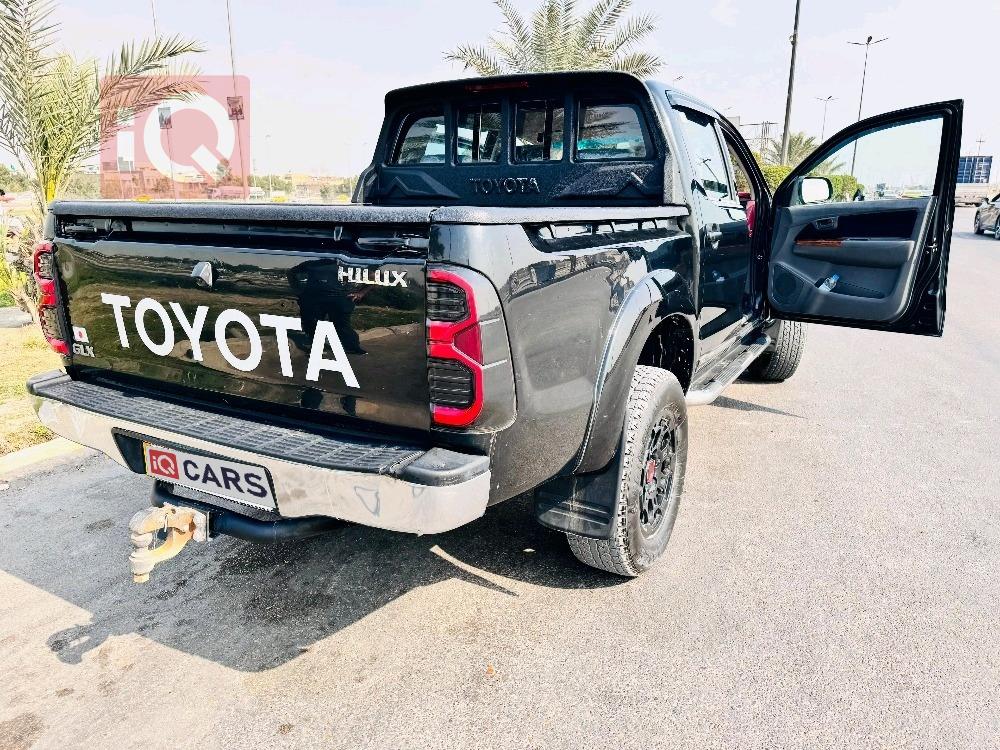 تويوتا هايلوكس